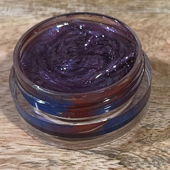 Organic, All Natural, Non-GMO Lip Gloss (color: superman) Great for everyone! - Picture 3 of 4